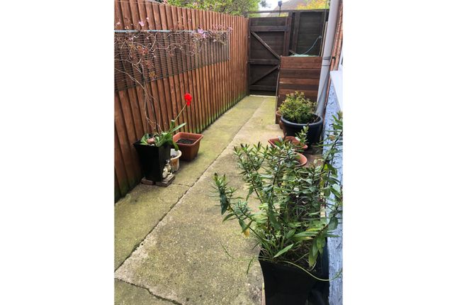 End terrace house for sale in Grantham Road, Sleaford