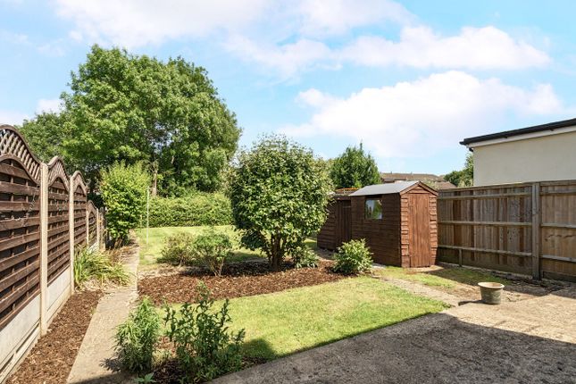 224, Worplesdon Road, Surrey photo 4