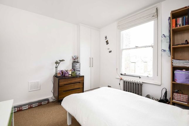 Flat 2, 610, Fulham Road, London photo 5