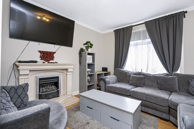 131, Carronside Street, FK2 7QD photo 4