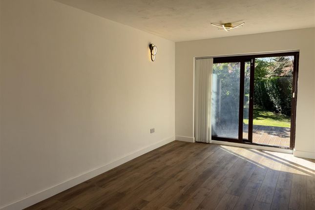 14, Ashbourne Avenue, Cheadle photo 3