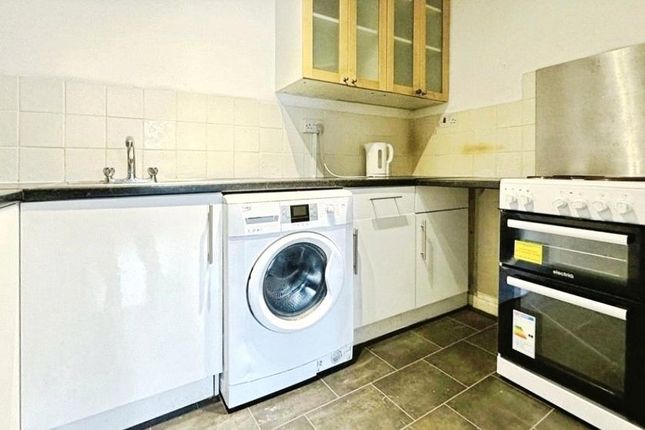 17, Hammet Close, Hayes photo 3