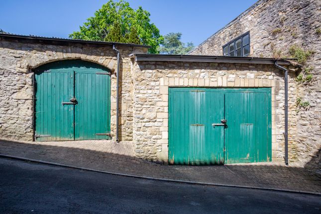 22, Leg Square, Shepton Mallet photo 2