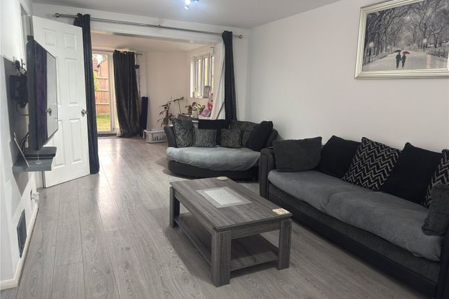 11, Rowhurst Avenue, Surrey photo 2
