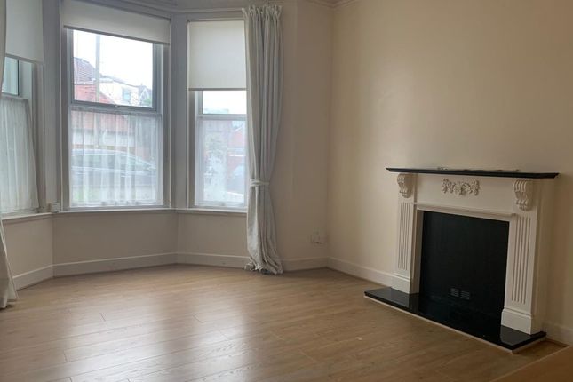 Flat to rent in Cecil Road, Boscombe, Bournemouth BH5