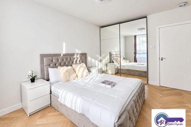 1-bed flat on Tilehurst, Albany Street, London, £1,417/mo