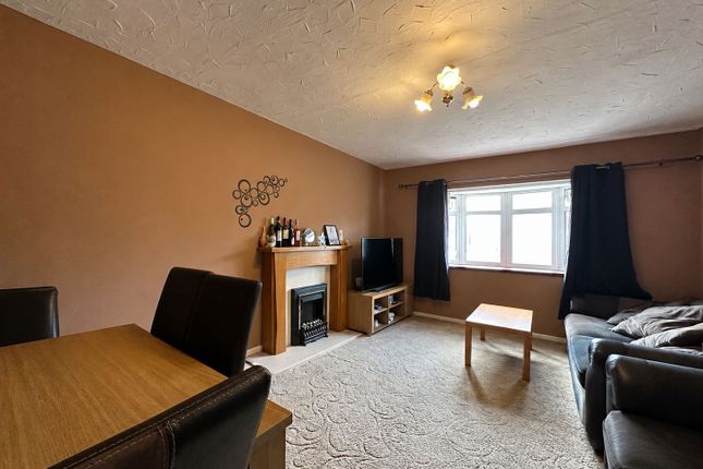 Broomfield Avenue, Wallsend photo 3