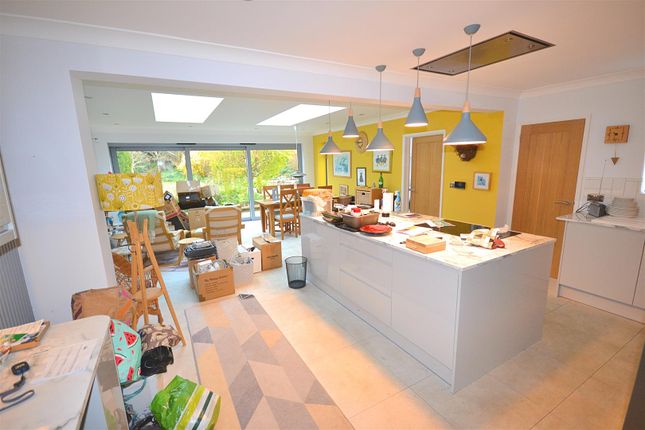 4, Lake Lane, Bridport photo 2