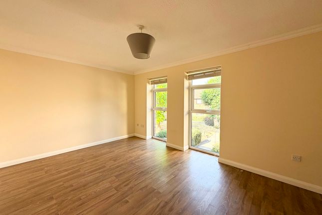 163 Avondale, Aldershot photo 4