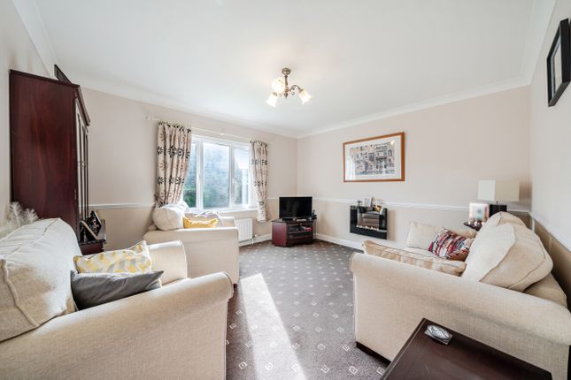 Mount Pleasant Court, West Yorkshire photo 3