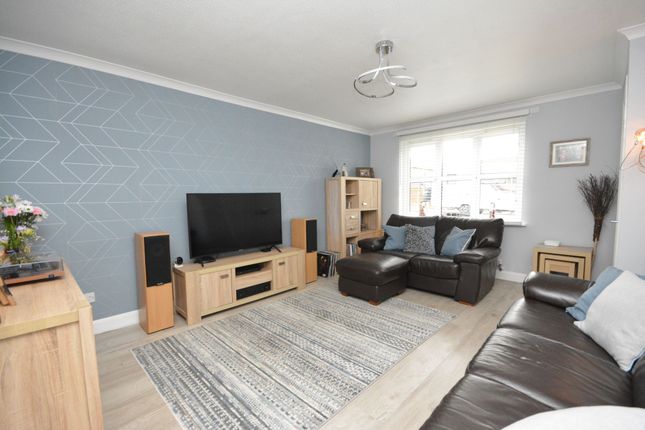 36 Kersehill Crescent, Falkirk photo 2