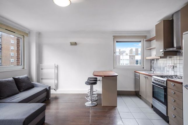 Flat to rent in Sturdy House, Gernon Road, Bow