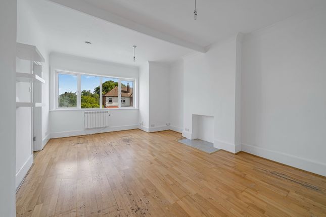 4a, Luffman Road, London photo 2