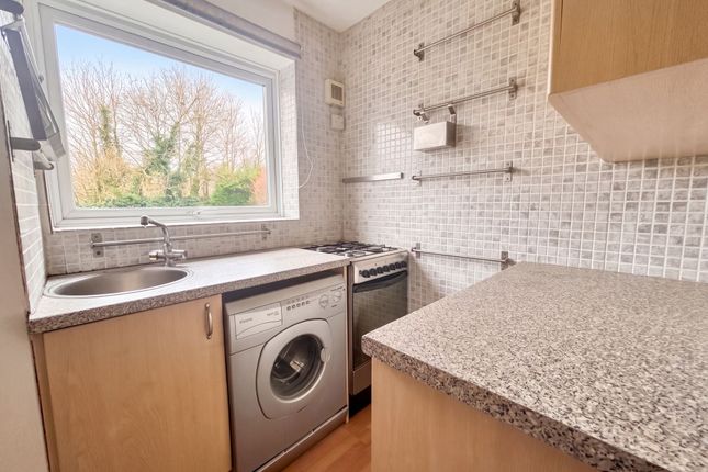 7 Windermere Court East Drive, Brighton photo 4