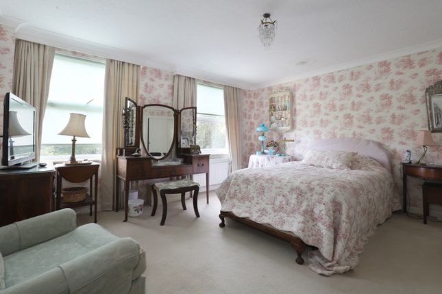 End terrace house for sale in Courtenay Place, Lymington, Hampshire