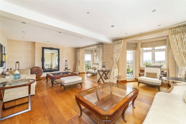 Thumbnail Flat for sale in Palace Court, Finchley Road