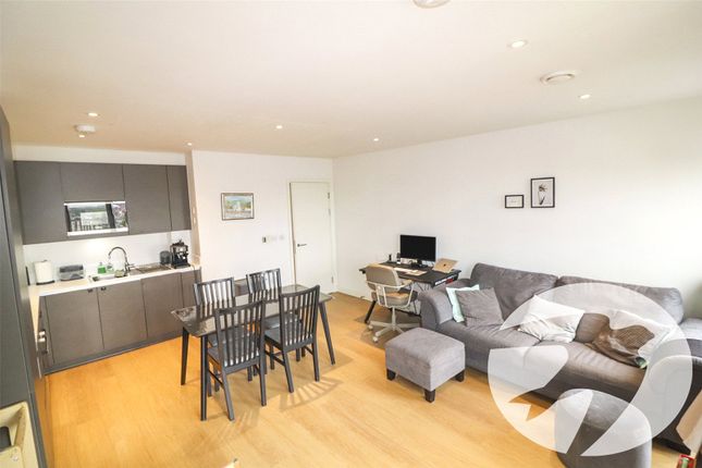 Flat 53, 17, Maud Street, London photo 4