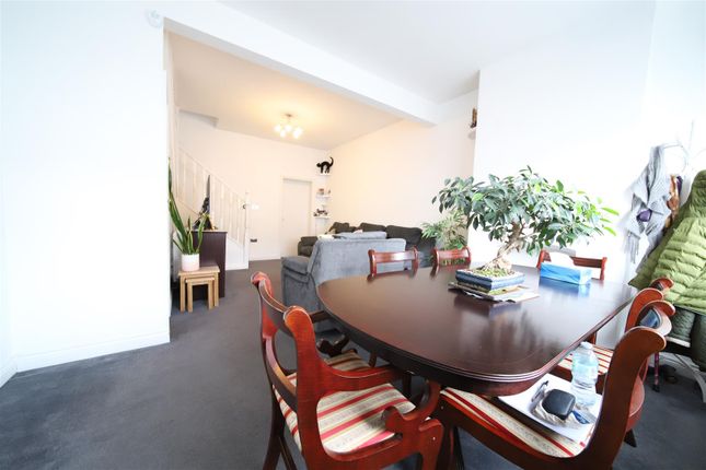 42, King Edwards Road, Enfield photo 4