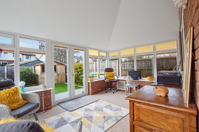 11, Ashwood Parade, Wakefield photo 4