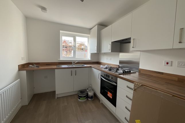 143, Rose Way Edwalton, Nottingham photo 2