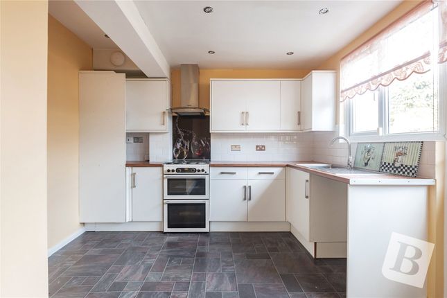 2, Essex Road, Romford photo 3