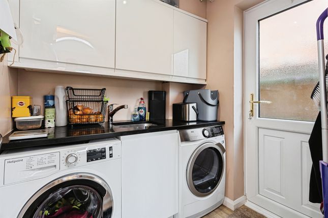 47, Coulstock Road, Burgess Hill photo 4