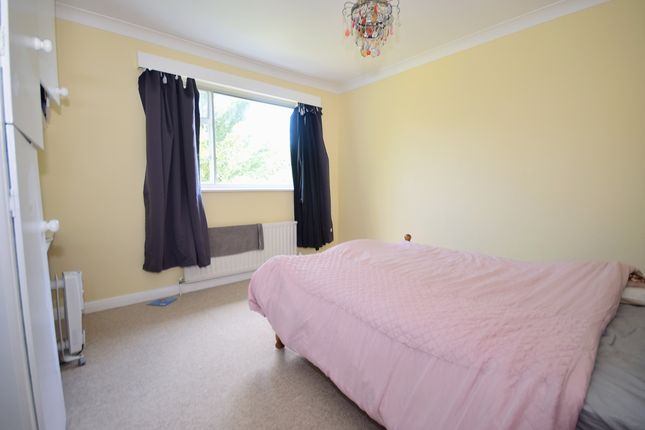 Semi-detached house to rent in Winchester Drive, Chichester