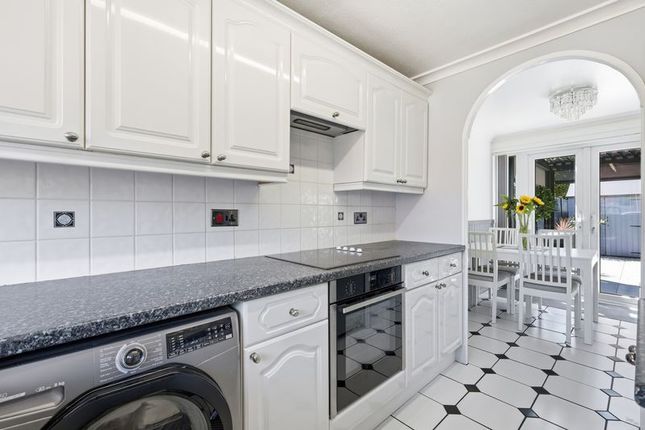 6, Geisthorp Court, Waltham Abbey photo 2