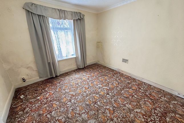 53, Waterloo Road, Milford Haven photo 3