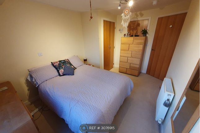 Lovelace House Uxbridge Road, London photo 3
