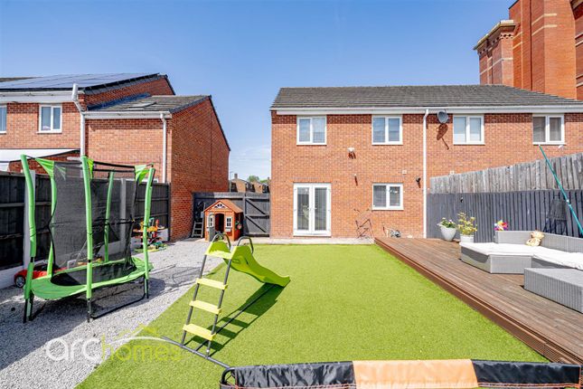 11 Hazel Road, Manchester photo 4