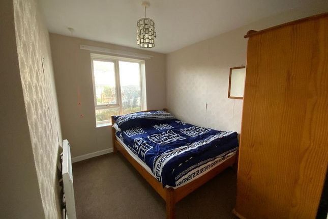 2 Cloisters Court, Mungo Park Road, South Hornchurch photo 4