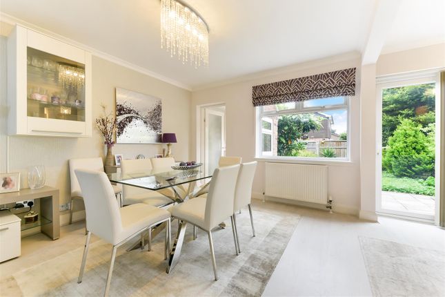 5, Oatlands Road, Tadworth photo 4