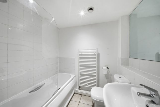 Apartment 24, Regency Point,, Radcliffe Road, Nottingham photo 4