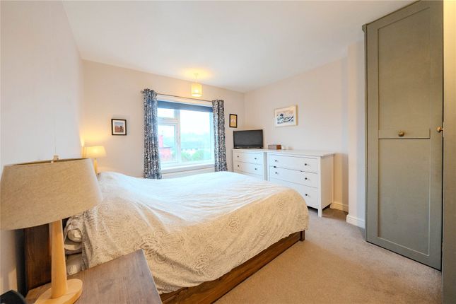 12, Commercial Villas, West Yorkshire photo 4
