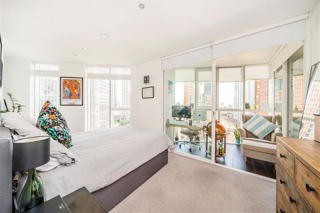 Apartment 907, 155, Wandsworth Road, London photo 2