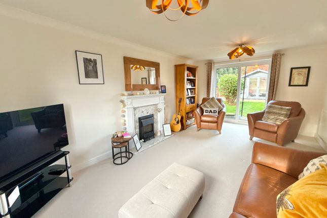 1, Maple Drive, Sudbrooke photo 3