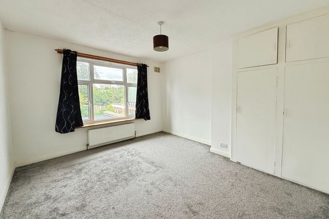 92A, Prince Avenue, Essex photo 3