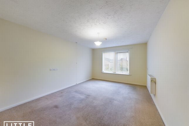 Flat for sale in Stratton Drive, St. Helens
