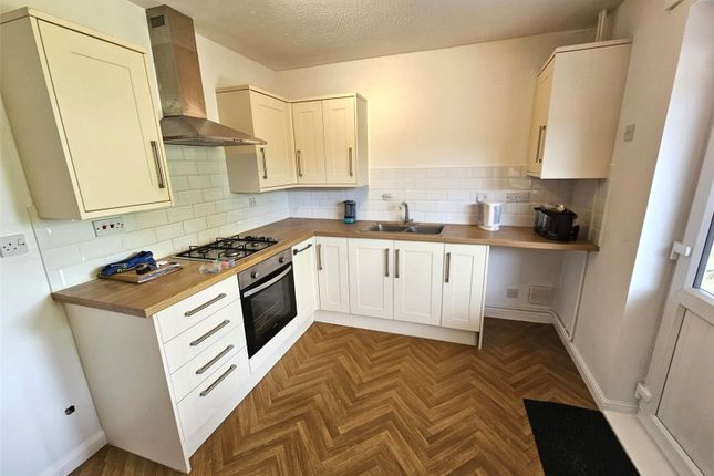37, Cranford Gardens, Nottingham photo 3