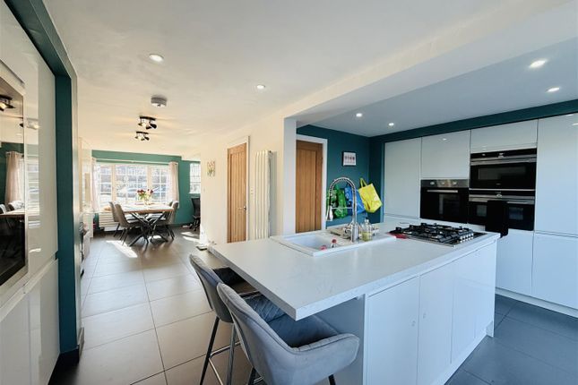 7 Heyes Leigh, Heyes Drive, Altrincham photo 3