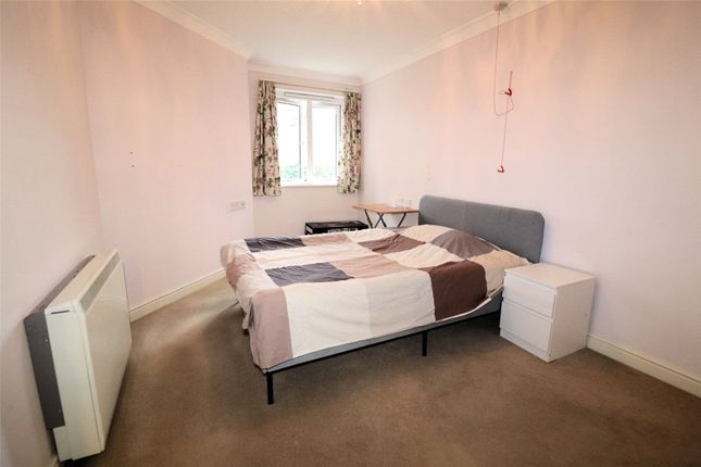 Flat for sale in Waters Edge Court, 1 Wharfside Close, Erith