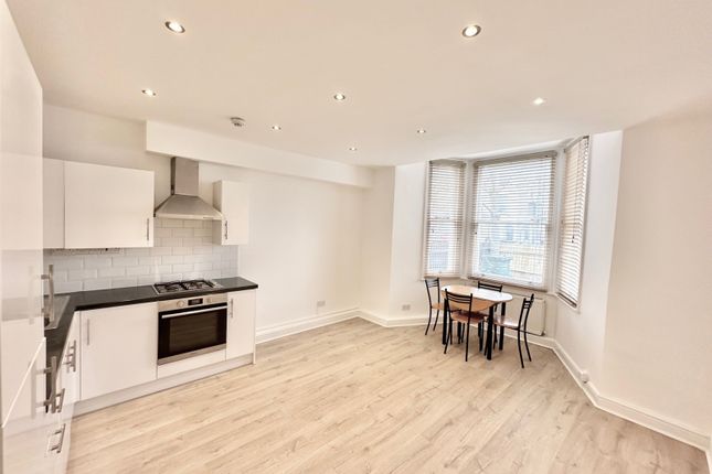 Thumbnail Flat to rent in Lichfield Road, London