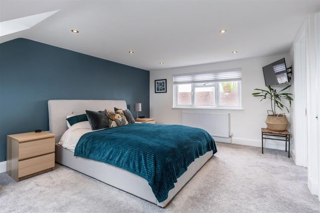 Thumbnail Terraced house for sale in Torrington Gardens, Loughton