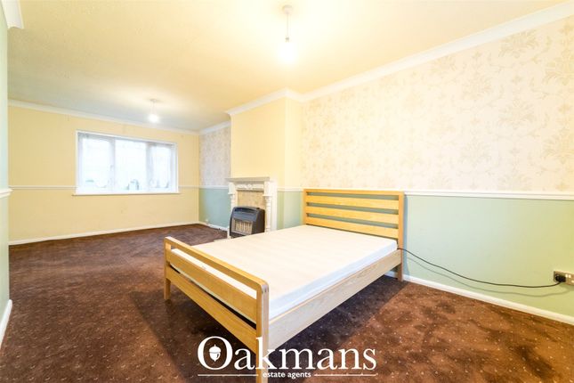 62, Fladbury Crescent, West Midlands photo 4