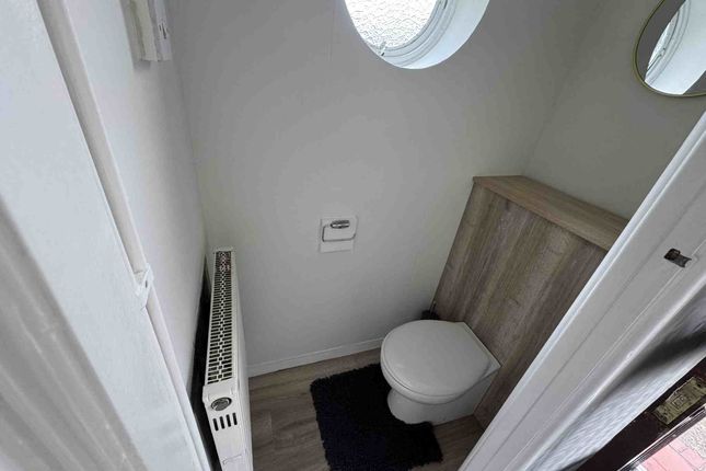 106, Hayling Road, Watford photo 5