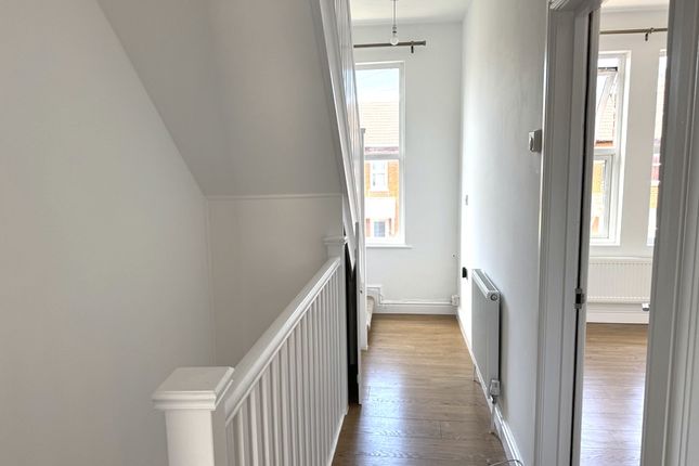 185A, Walton Road, Woking photo 3