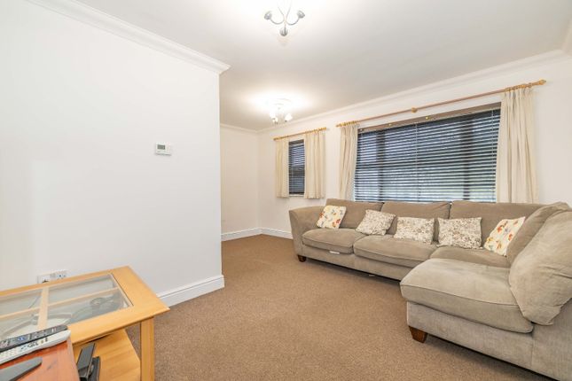 8, Gardeners Place, Canterbury photo 3