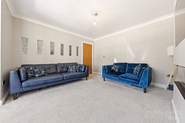 40d, White Apron Street, Pontefract photo 4