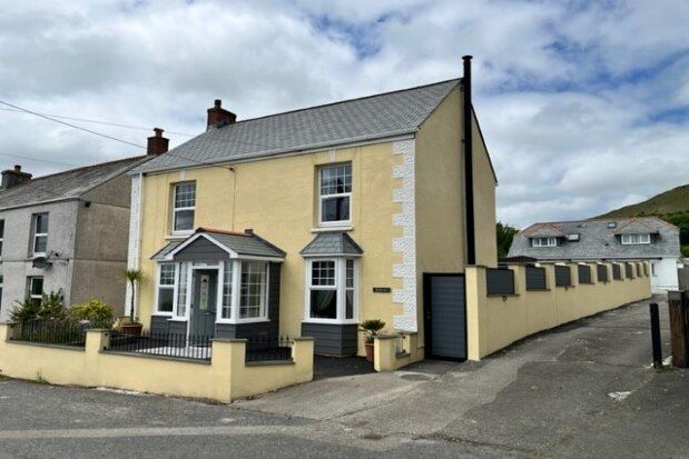 Thumbnail Property to rent in Coombe Road, St. Austell